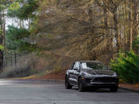 Used 2017 Porsche Macan GTS image 41