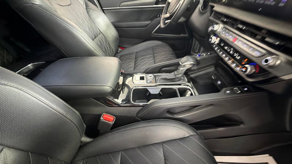 Used 2024 Kia Telluride EX X-Line AWD/4WD image 39