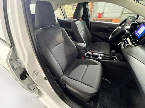 Used 2024 Toyota Corolla LE FWD image 29