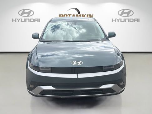 New 2026 Hyundai Ioniq 5 SEL image 2