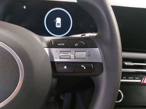 Certified 2025 Hyundai Santa Cruz SEL image 18