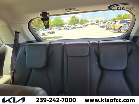 Certified 2023 Kia Carnival EX FWD image 15