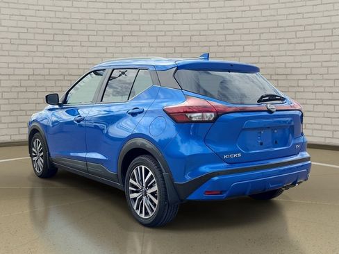 Used 2023 Nissan Kicks SV FWD image 7