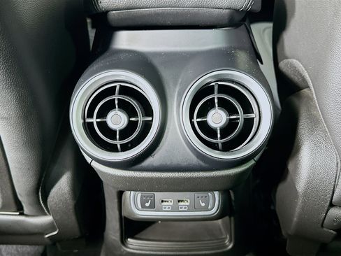 Used 2022 Alfa Romeo Stelvio Ti image 29