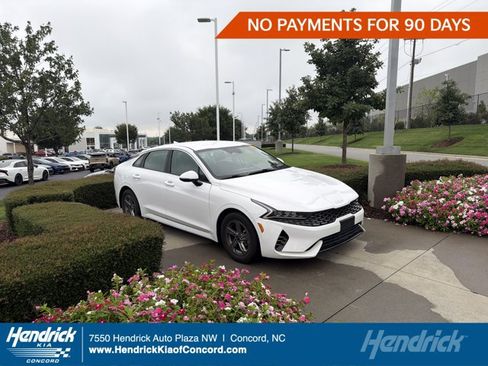 Certified 2022 Kia K5 LXS FWD image 1