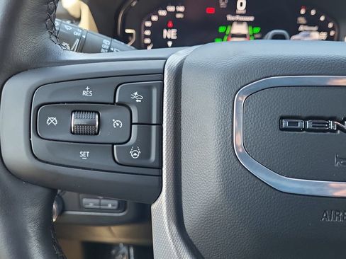 Used 2024 GMC Yukon Denali w/ Advanced Technology Package AWD/4WD image 25