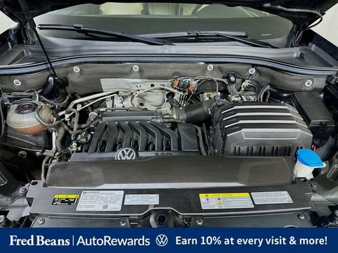 Used 2022 Volkswagen Atlas Cross Sport SEL R-Line AWD/4WD image 37