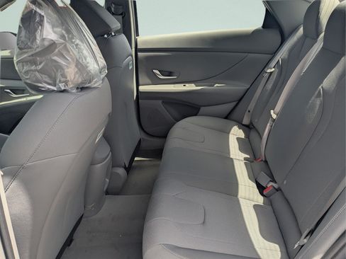 New 2026 Hyundai Elantra SE FWD image 14