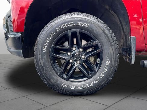 Used 2021 Chevrolet Silverado 1500 Custom Trail Boss AWD/4WD image 10