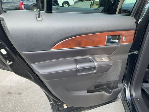 Used 2014 Lincoln MKX AWD w/ Equipment Group 101A image 23