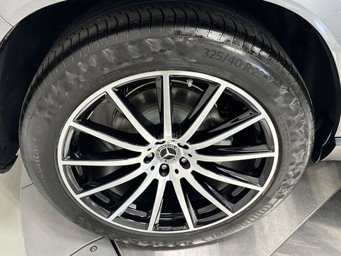 Certified 2024 Mercedes-Benz GLS 450 4MATIC image 23