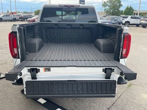 Used 2024 GMC Sierra 1500 Denali Ultimate AWD/4WD image 16