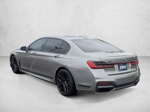 Used 2021 BMW 740i w/ Luxury Rear Seating Package RWD image 7