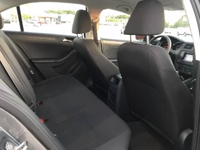 Used 2016 Volkswagen Jetta S FWD image 5