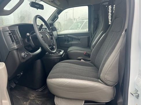 Used 2024 Chevrolet Express 2500 Work Van w/ Driver Convenience Package image 10
