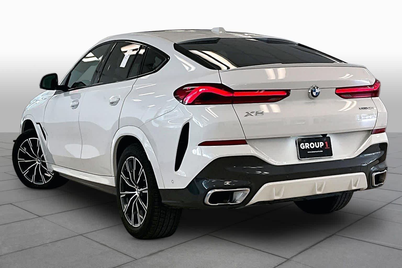 Used 2026 BMW X6 xDrive40i AWD/4WD image 11
