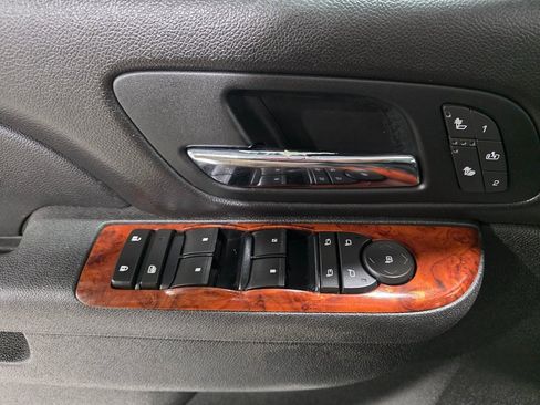 Used 2011 Chevrolet Tahoe LT w/ Luxury Package image 15