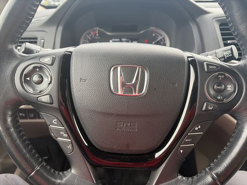 Used 2017 Honda Pilot Elite image 24