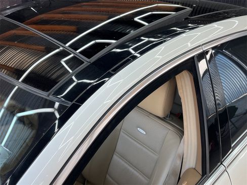 Used 2013 Mercedes-Benz S 63 AMG w/ Driver Assistance Pkg image 24