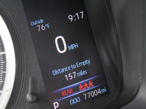 Used 2022 Toyota Corolla LE FWD image 17
