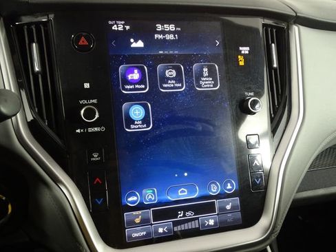 Used 2023 Subaru Outback Premium image 33