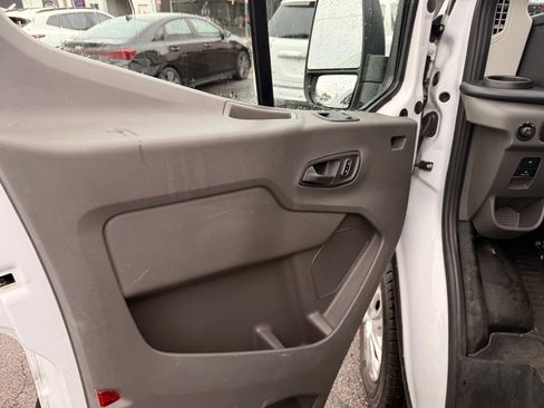Used 2024 Ford Transit 250 Low Roof w/ Exterior Upgrade Package image 12