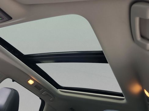 Used 2023 Nissan Pathfinder Platinum image 20