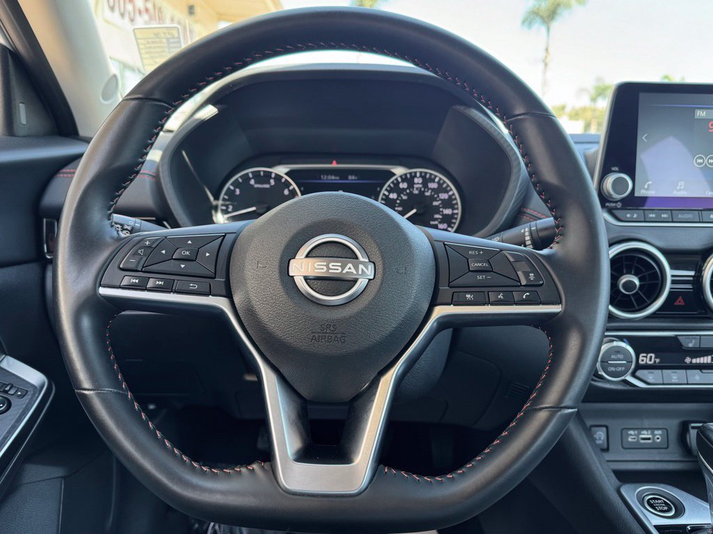 Used 2025 Nissan Sentra SR FWD image 11
