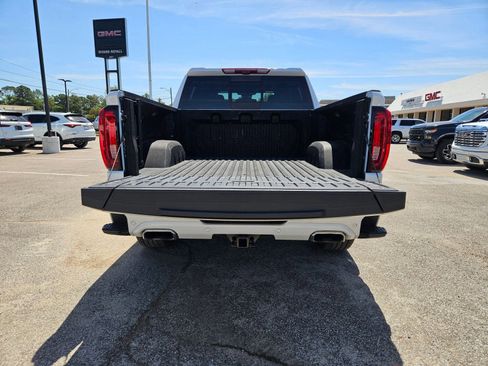 Used 2025 GMC Sierra 1500 Denali Ultimate image 4