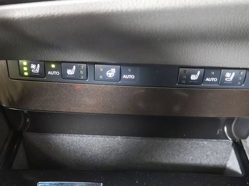 Used 2023 Lexus ES 300h F Sport FWD image 47