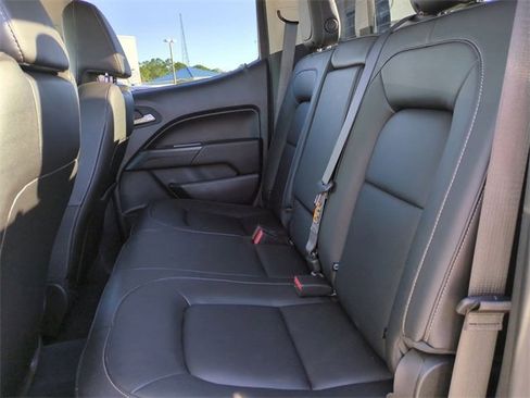 Used 2022 Chevrolet Colorado ZR2 w/ ZR2 Dusk Special Edition image 14