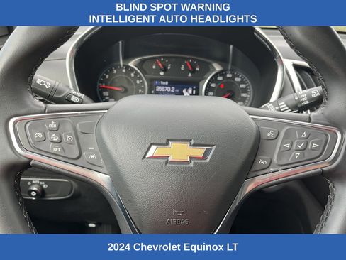 Used 2024 Chevrolet Equinox LT AWD/4WD image 10