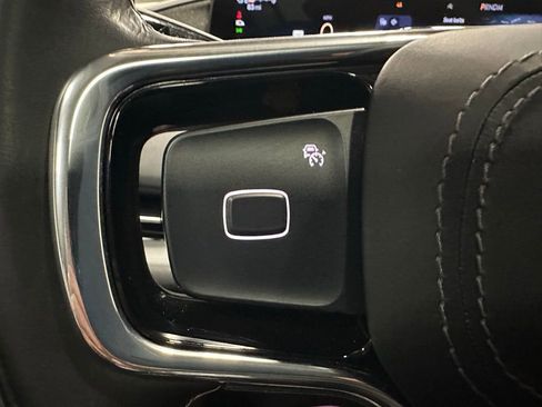 Used 2025 Lincoln Navigator Reserve image 20