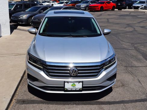 Used 2020 Volkswagen Passat 2.0T SEL image 15