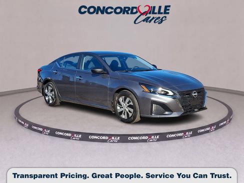 Used 2024 Nissan Altima 2.5 S FWD image 1