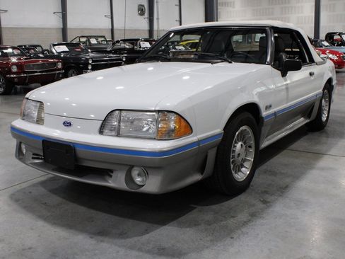Used 1988 Ford Mustang GT RWD image 40