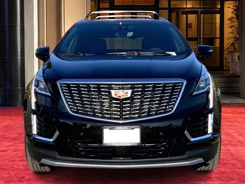 New 2026 Cadillac XT5 Premium Luxury image 3