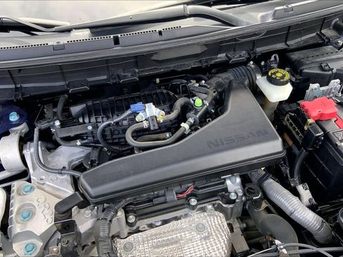 Used 2018 Nissan Rogue SL w/ Premium Package image 31