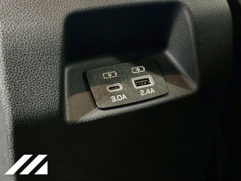 Used 2026 Subaru Crosstrek 2.5i Premium AWD/4WD image 27