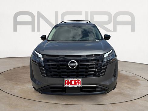 Used 2026 Nissan Pathfinder SV image 6