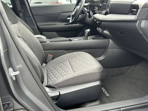 Certified 2025 Nissan Kicks SV FWD image 14