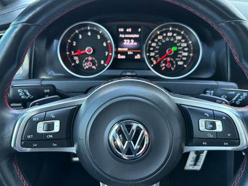 Used 2015 Volkswagen GTI S image 21