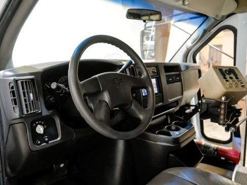 Used 2007 Chevrolet Express 3500 w/ School Bus Package image 3