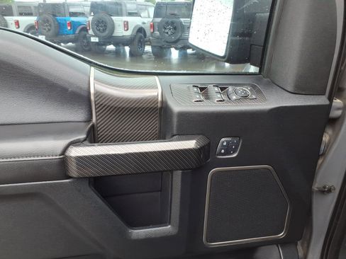 Used 2018 Ford F150 Raptor w/ Equipment Group 802A Luxury AWD/4WD image 11