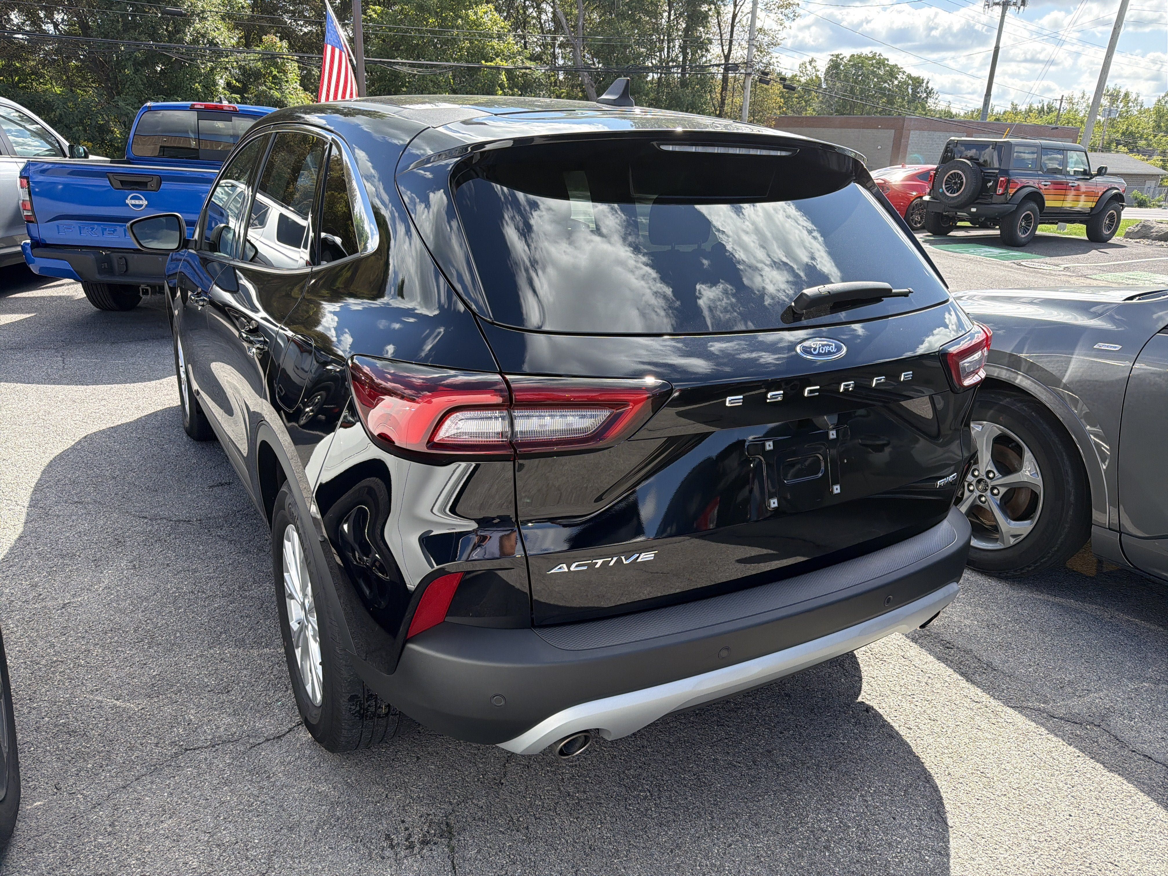 Used 2023 Ford Escape Active w/ Tech Pack #1 AWD/4WD image 5