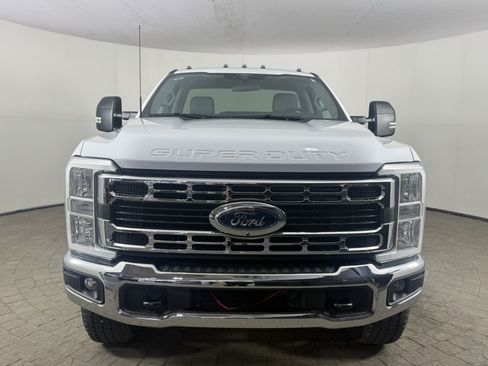 Used 2026 Ford F350 XLT w/ 360-Degree Camera Package AWD/4WD image 2