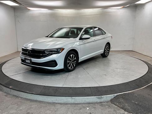 Used 2024 Volkswagen Jetta S image 1