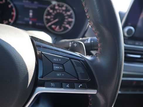 Used 2023 Nissan Altima 2.5 SR image 19