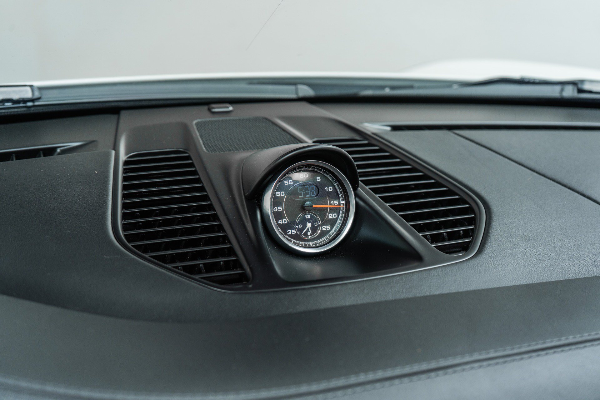 Used 2015 Porsche 911 Carrera GTS RWD image 30