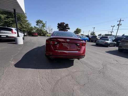 Used 2022 Nissan Altima 2.5 SV w/ SV Premium Package AWD/4WD image 7